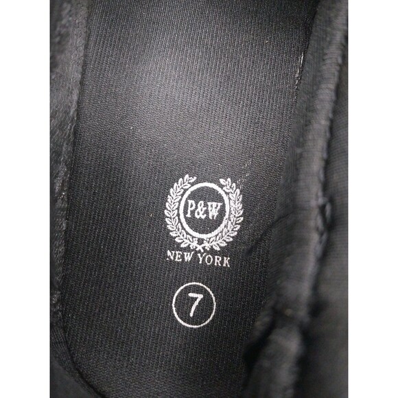 Women Size 7 Black White Water Shoes Mesh Drawstring Swim Beach NWOT PW New York - Picture 7 of 10